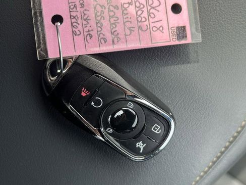 Used 2022 Buick Enclave Essence FWD image 20