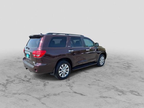 Used 2017 Toyota Sequoia Limited w/ Safety & Convenience Package AWD/4WD image 8