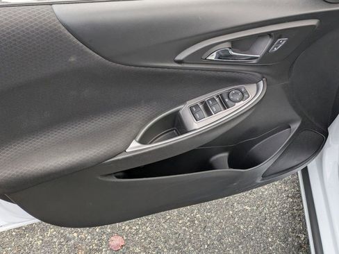 Used 2024 Chevrolet Malibu LT image 9