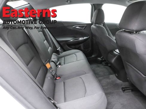 Used 2024 Chevrolet Malibu RS FWD image 23