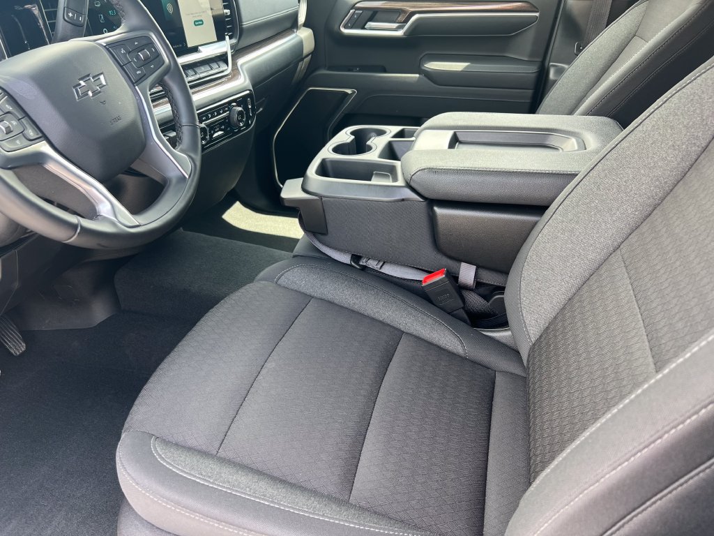 Used 2026 Chevrolet Silverado 1500 RST AWD/4WD image 9