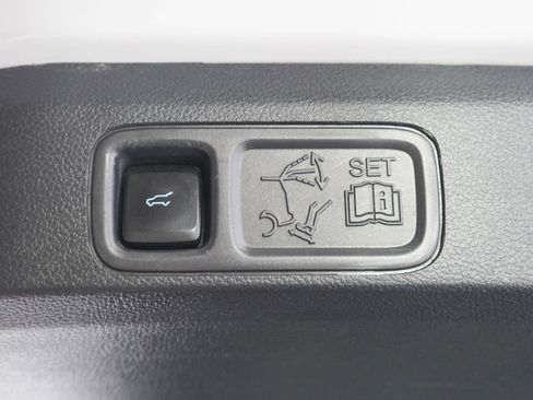 Used 2024 Ford Expedition Max XLT AWD/4WD image 11