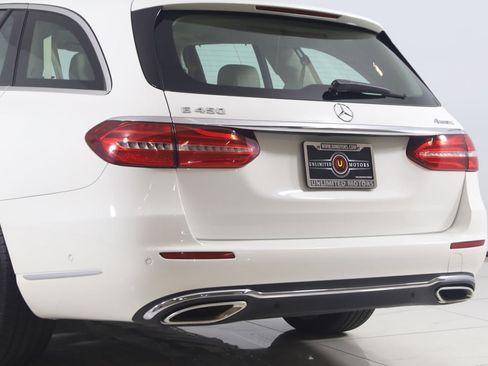 Used 2020 Mercedes-Benz E 450 4MATIC Wagon w/ Premium Package image 26