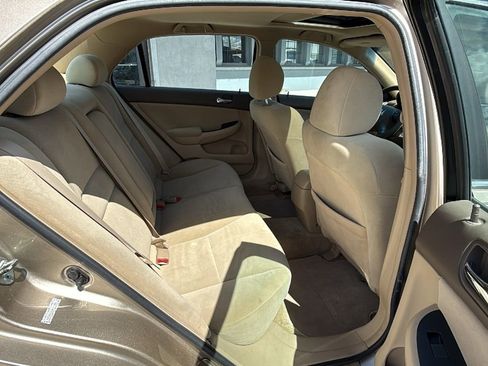 Used 2006 Honda Accord LX image 16