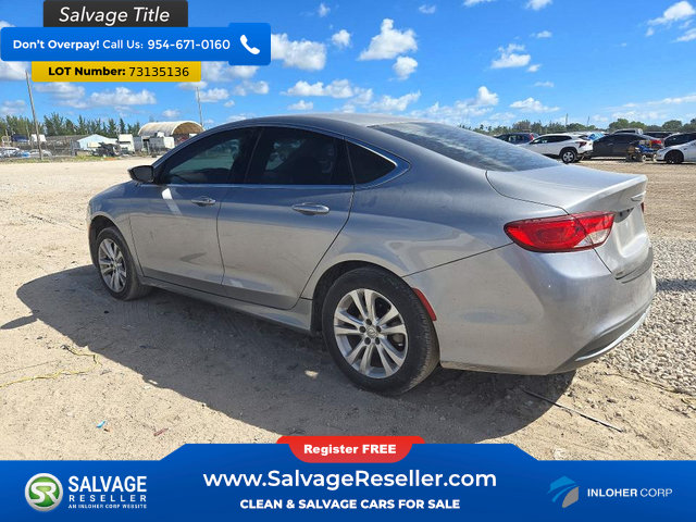 Used 2015 Chrysler 200 Limited FWD image 3
