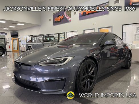 Used 2021 Tesla Model S Plaid image 1