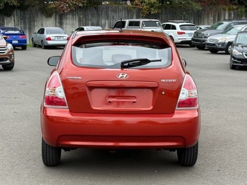 Used 2010 Hyundai Accent GS FWD image 5