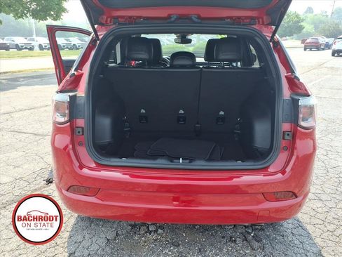 Used 2022 Jeep Compass Limited AWD/4WD image 30