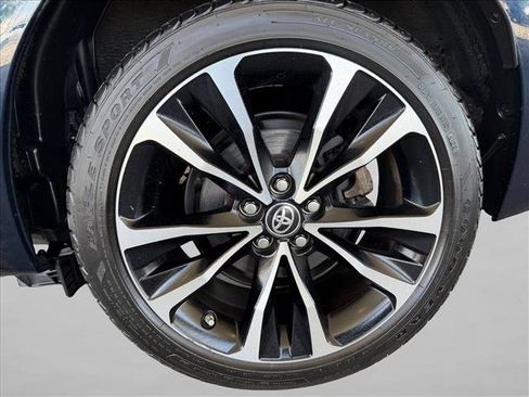 Used 2017 Toyota Corolla SE FWD image 22