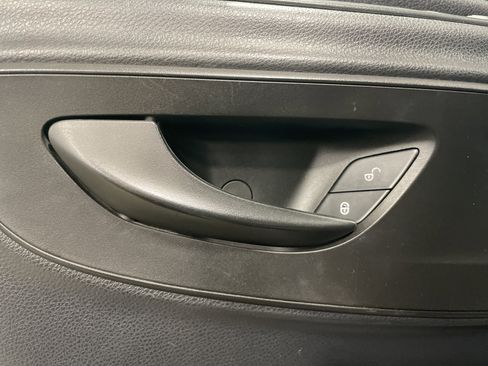 Used 2019 Mercedes-Benz Sprinter 144 image 30