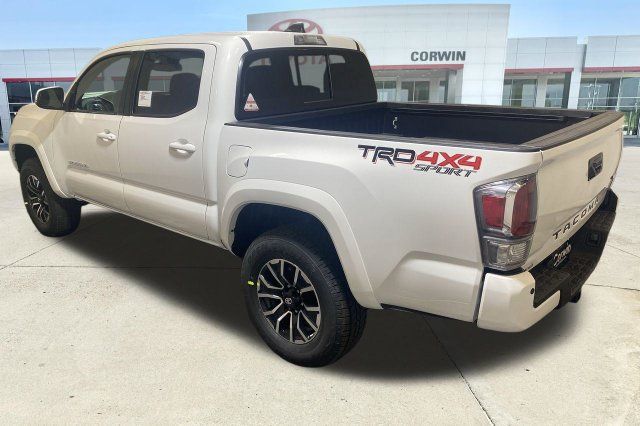 Used 2023 Toyota Tacoma TRD Sport w/ Technology Package AWD/4WD image 9