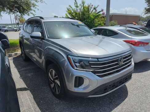 Used 2024 Volkswagen Atlas SE FWD image 1