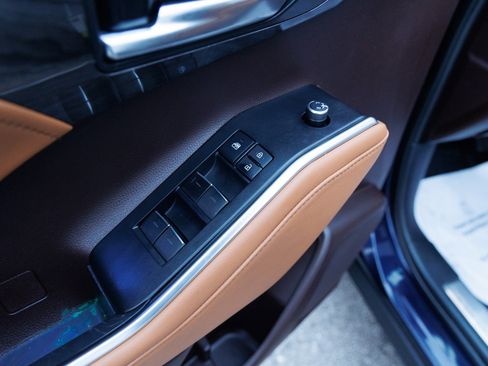 Used 2021 Toyota Highlander Platinum image 36