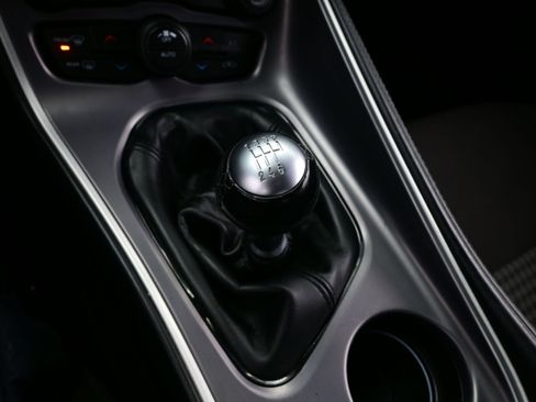 Used 2022 Dodge Challenger R/T w/ Blacktop Package image 20