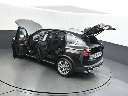 Used 2026 BMW X5 sDrive40i RWD image 2
