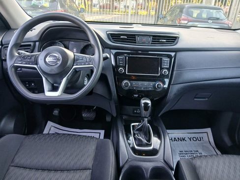 Used 2018 Nissan Rogue S AWD/4WD image 12