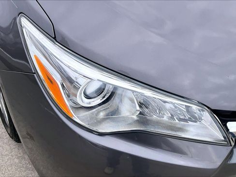 Used 2015 Toyota Camry XLE image 27