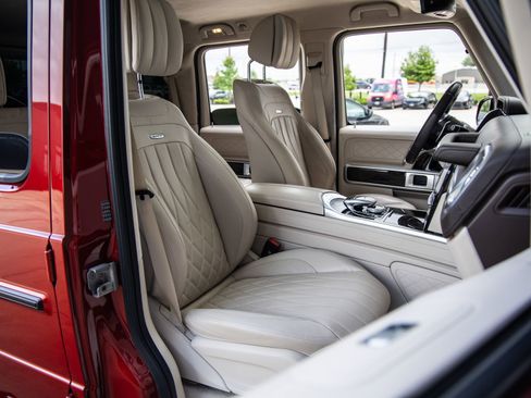 Used 2024 Mercedes-Benz G 63 AMG 4MATIC image 41
