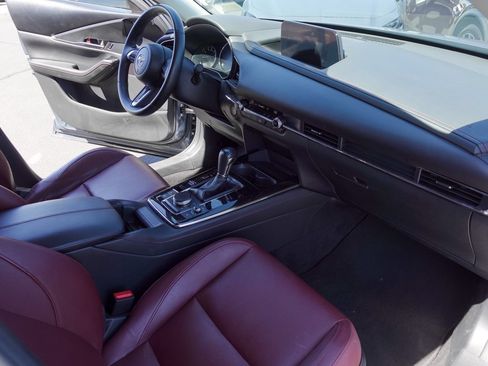 Certified 2025 MAZDA CX-30 AWD 2.5 S w/ Preferred Package image 13