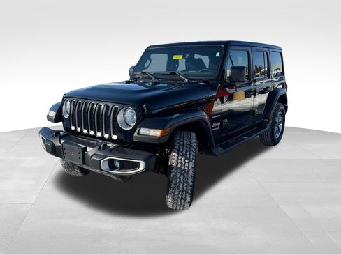 Used 2022 Jeep Wrangler Unlimited Sahara w/ Cold Weather Group image 3
