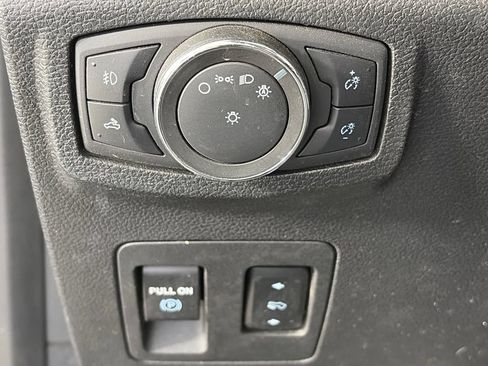 Used 2020 Ford F150 XLT w/ Equipment Group 302A Luxury AWD/4WD image 24