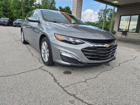 Used 2023 Chevrolet Malibu LT FWD image 1