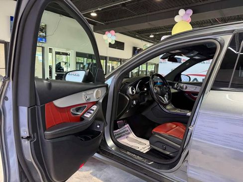 Used 2021 Mercedes-Benz GLC 300 4MATIC w/ AMG Line image 23