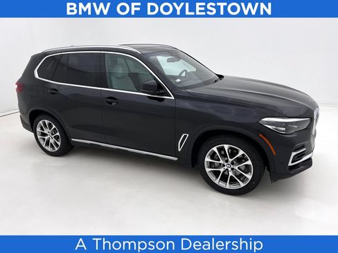 Used 2023 BMW X5 xDrive40i w/ Premium Package AWD/4WD image 1
