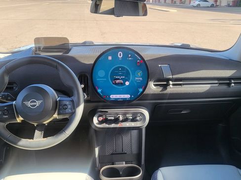 Used 2025 MINI Cooper S FWD image 26