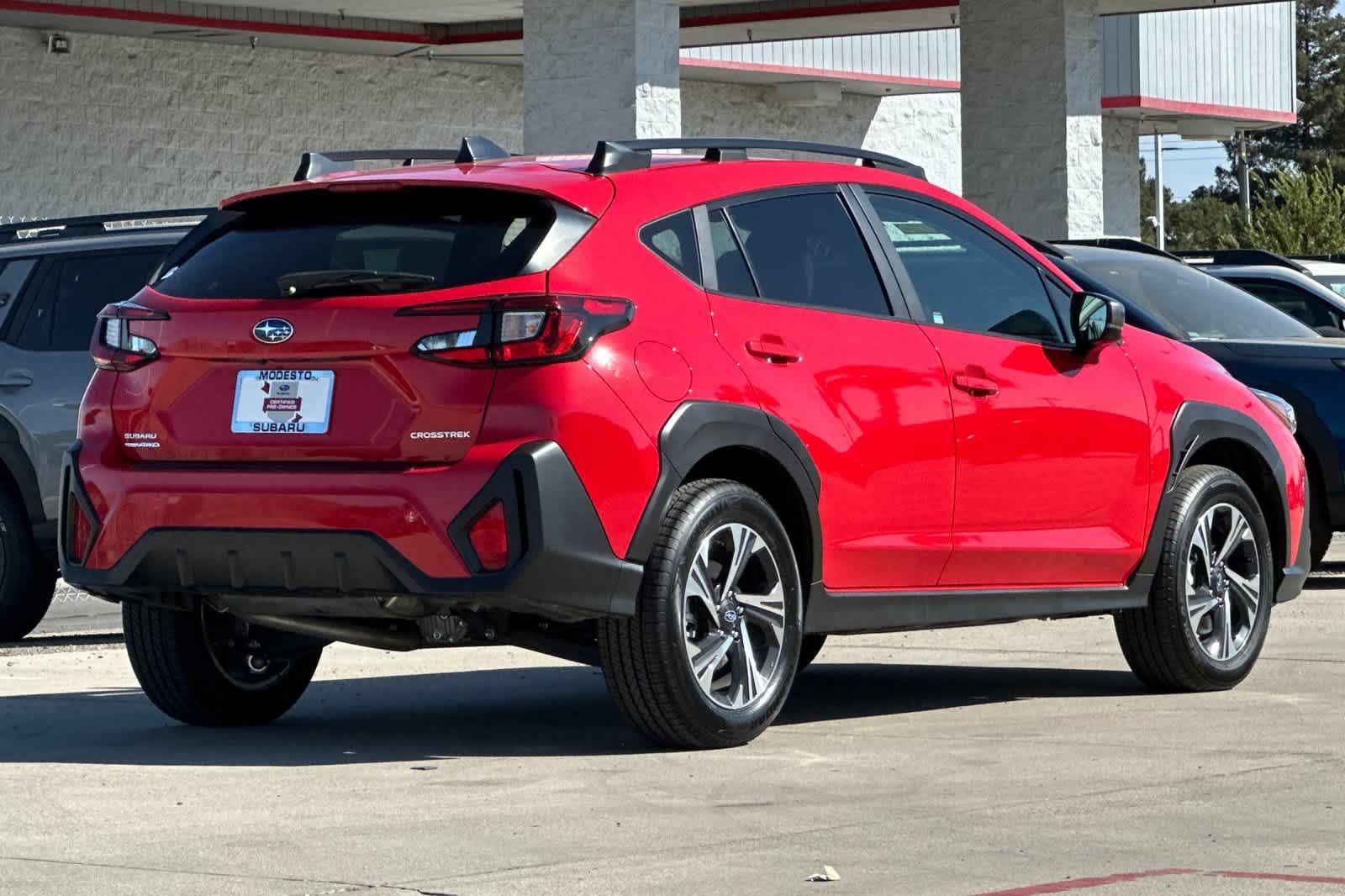 Certified 2025 Subaru Crosstrek 2.5i Premium AWD/4WD image 3