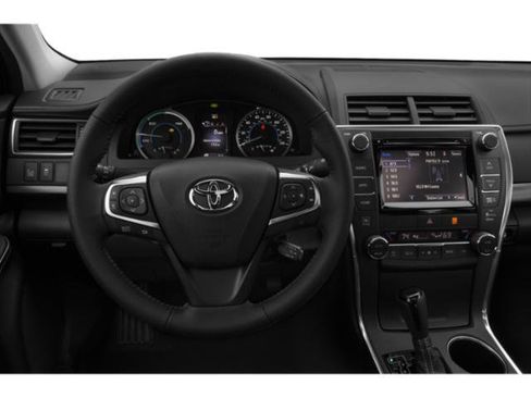 Used 2015 Toyota Camry XLE w/ Moonroof Package FWD image 7