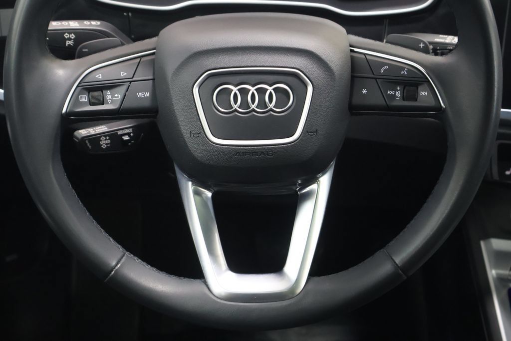 Certified 2023 Audi Q3 2.0T Premium Plus w/ Premium Plus Package AWD/4WD image 17