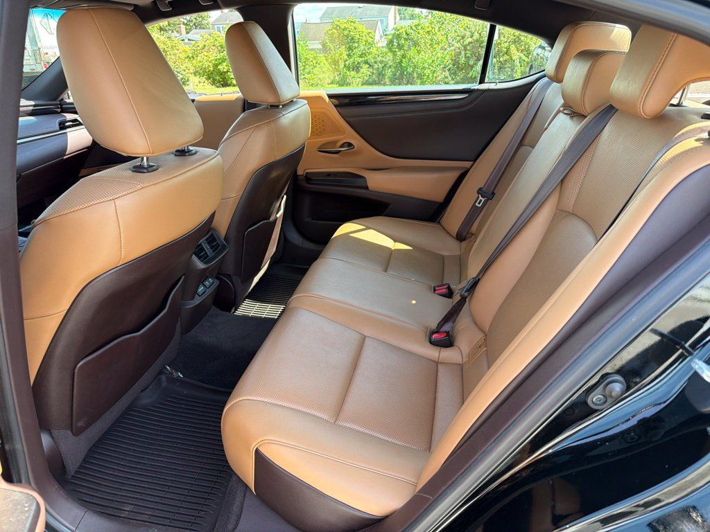 Used 2020 Lexus ES 350 w/ Premium Package FWD image 15