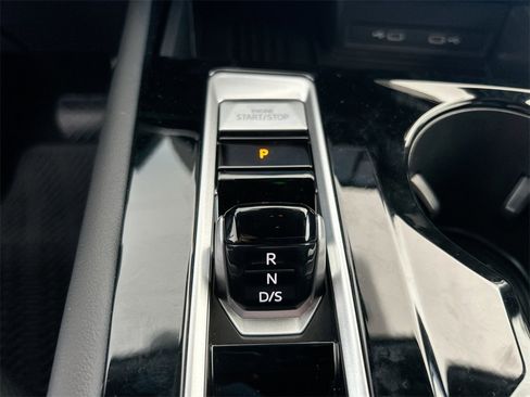 New 2025 Volkswagen Atlas Cross Sport SE image 31