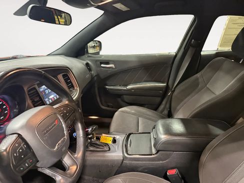 Used 2021 Dodge Charger SXT w/ Blacktop Package image 10