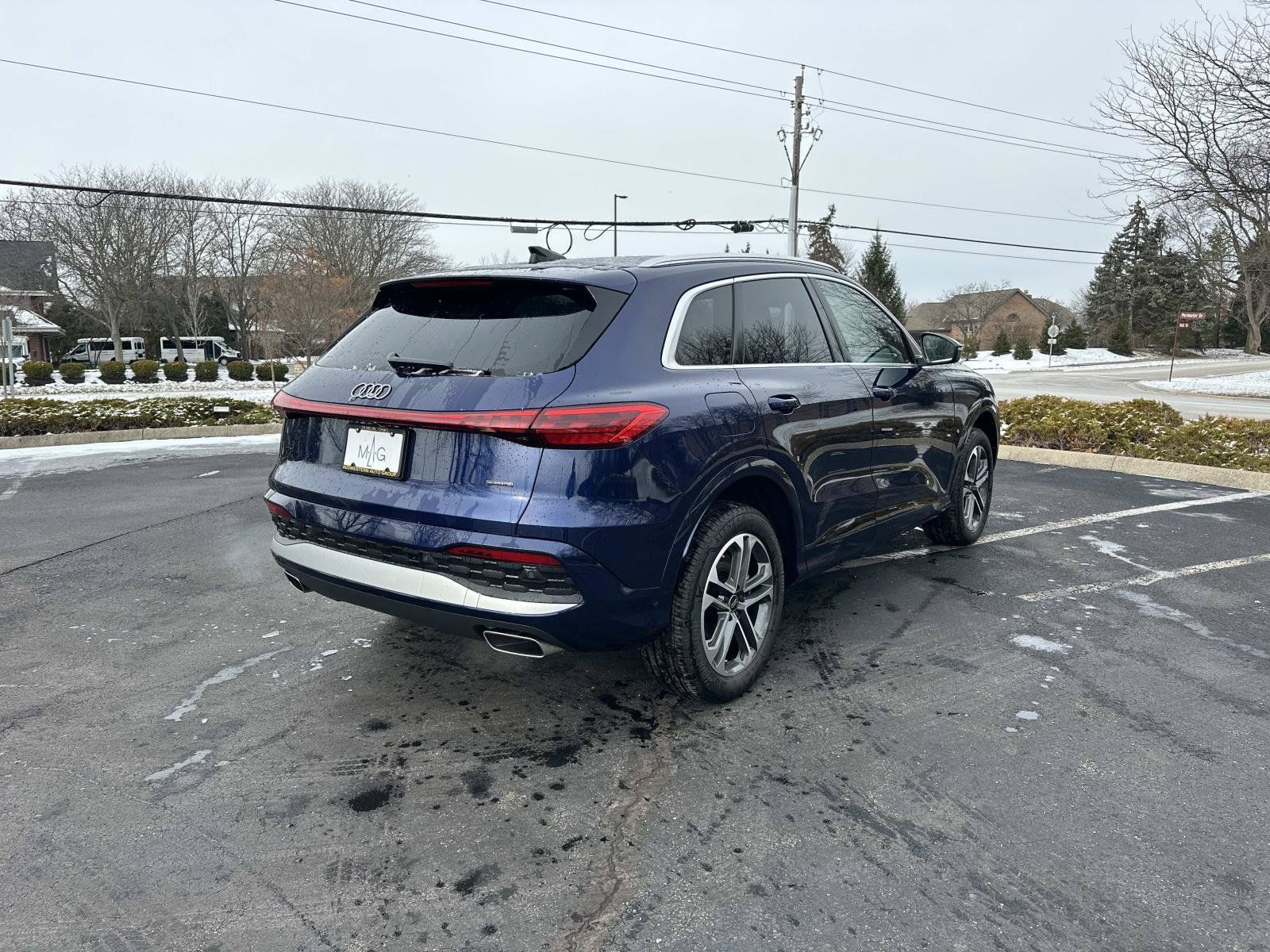 Used 2025 Audi Q5 Premium AWD/4WD image 7