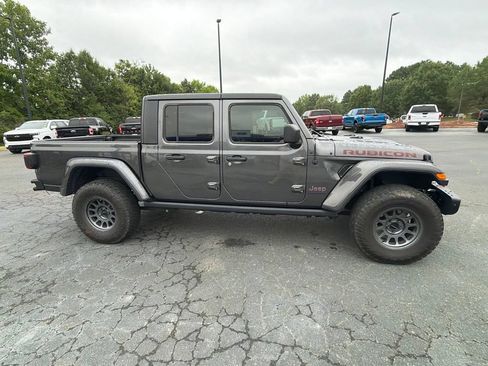 Used 2023 Jeep Gladiator Rubicon w/ LED Lighting Group AWD/4WD image 11