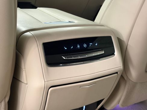 Certified 2025 Cadillac Escalade ESV Sport Platinum w/ LPO, ONYX Package AWD/4WD image 52