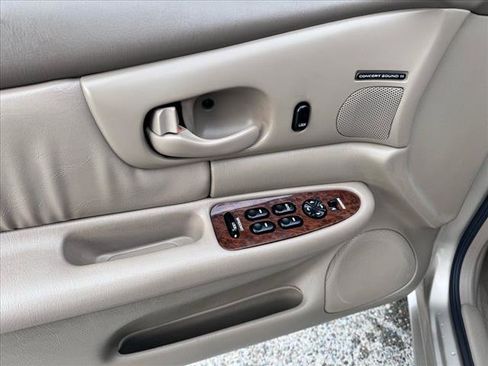 Used 2002 Buick Century Limited w/ Limited Edition Pkg image 5