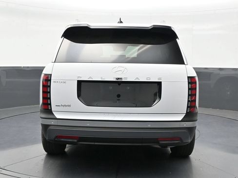 Used 2026 Hyundai Palisade SEL Premium FWD image 4