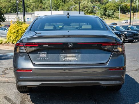 Used 2024 Honda Accord EX image 6