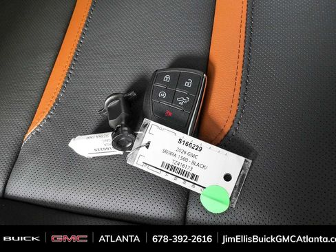 New 2026 GMC Sierra 1500 AT4 w/ AT4 Premium Package AWD/4WD image 26