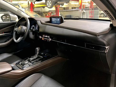 Used 2023 MAZDA CX-30 AWD 2.5 S w/ Premium Package image 14