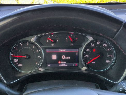 Used 2023 Chevrolet Equinox RS w/ RS Leather Package FWD image 25