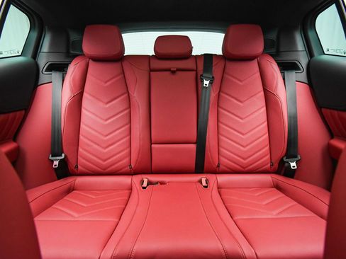 New 2025 Maserati Grecale GT AWD/4WD image 17