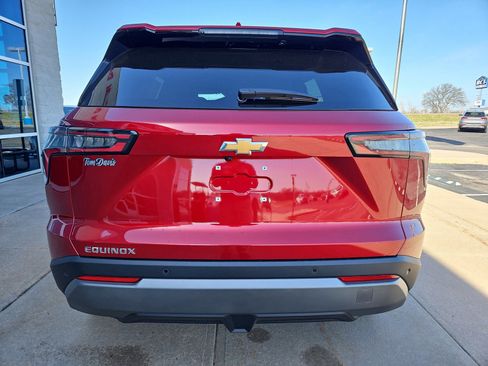 New 2026 Chevrolet Equinox LT w/ Convenience Package II image 23