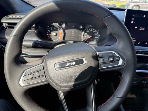 Used 2023 Jeep Compass Trailhawk AWD/4WD image 25