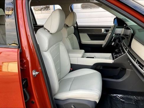 Used 2025 Hyundai Santa Fe Calligraphy image 7