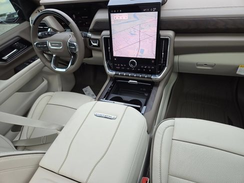 New 2026 GMC Yukon XL Denali w/ Denali Reserve Package AWD/4WD image 30