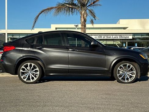 Used 2018 BMW X4 M40i image 2